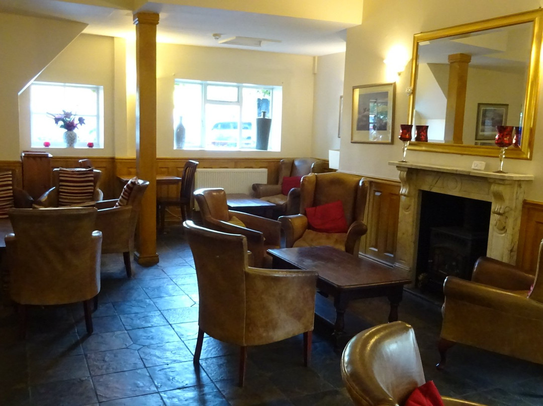 The Crown House Hotel主图