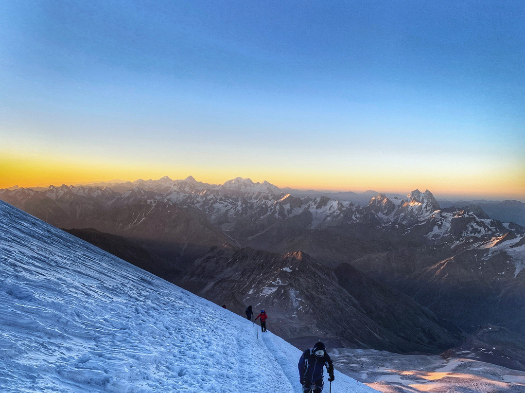 Mount Elbrus景点图片