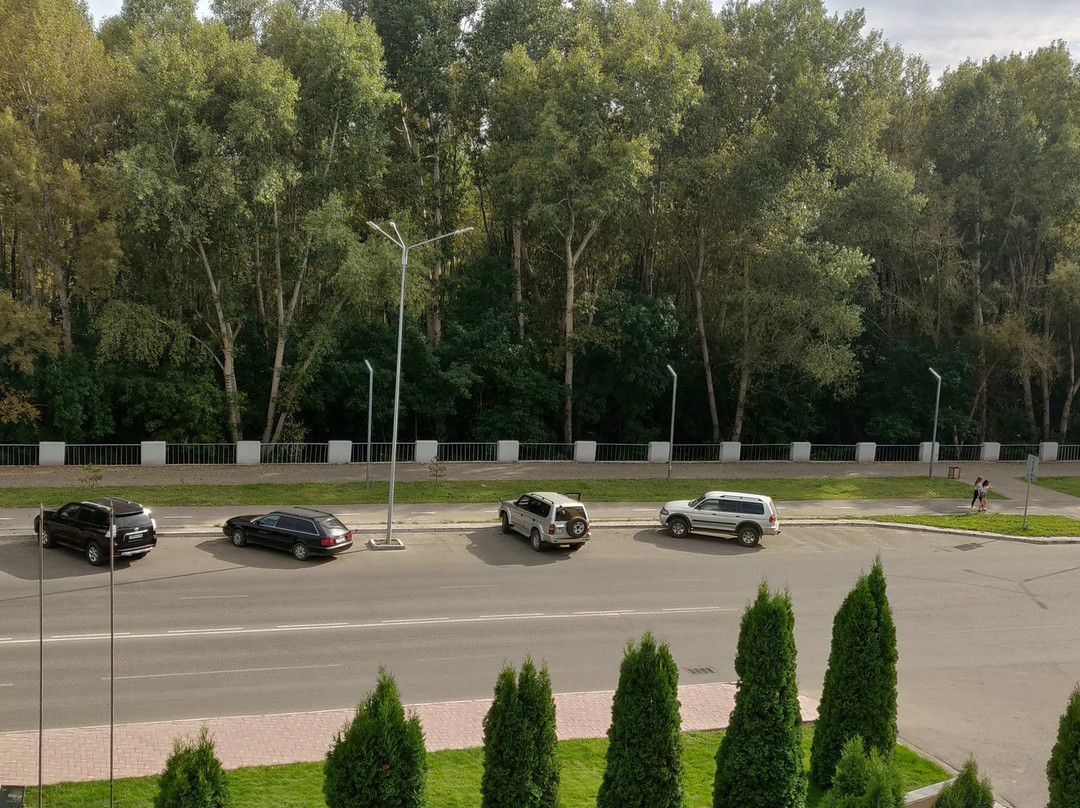 Shiny River Hotel主图