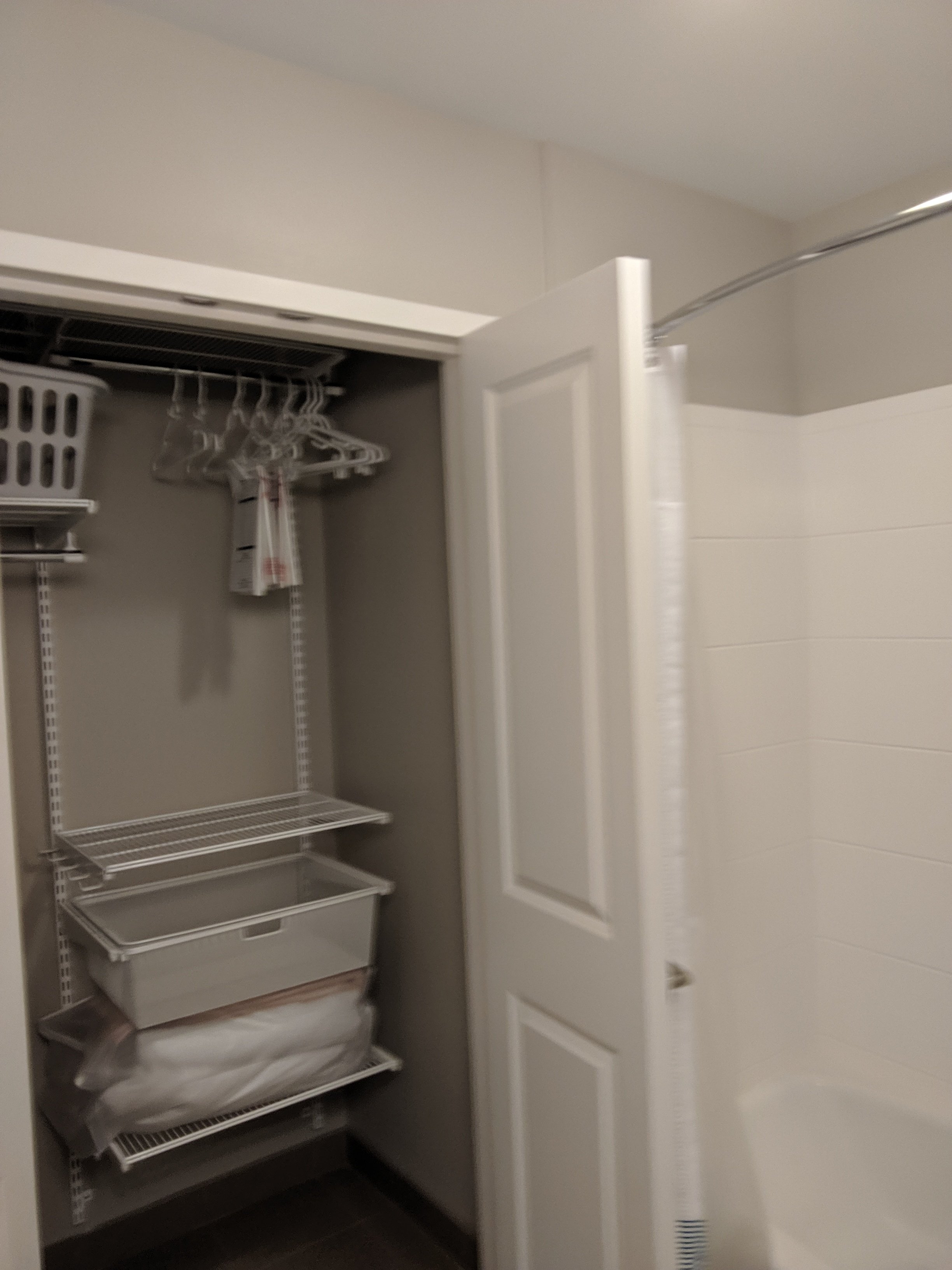 埃尔科万豪广场套房酒店-浴室