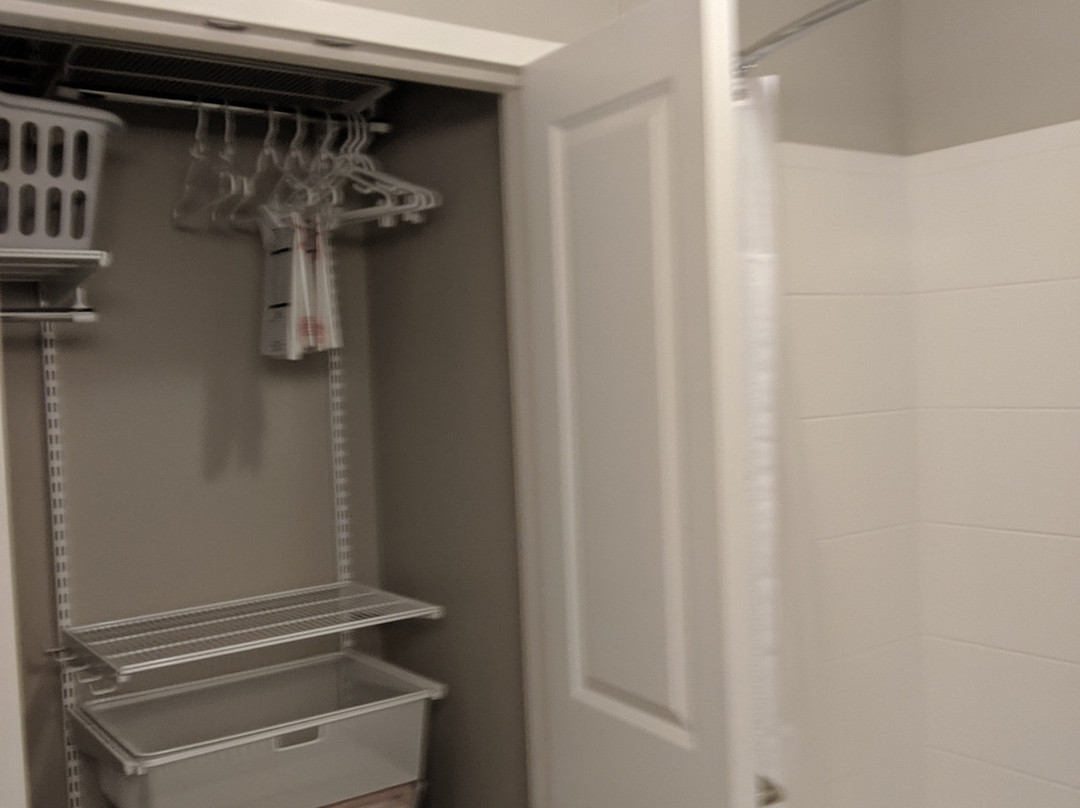 埃尔科万豪广场套房酒店主图