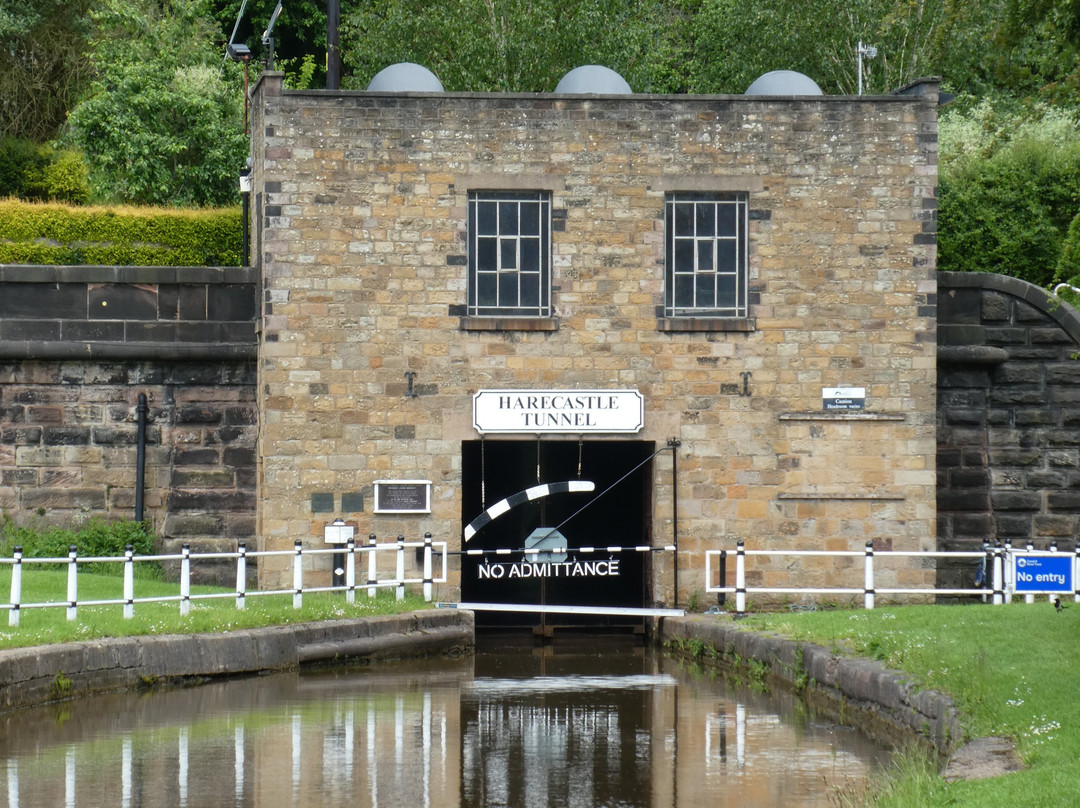 Trent and Mersey Canal景点图片