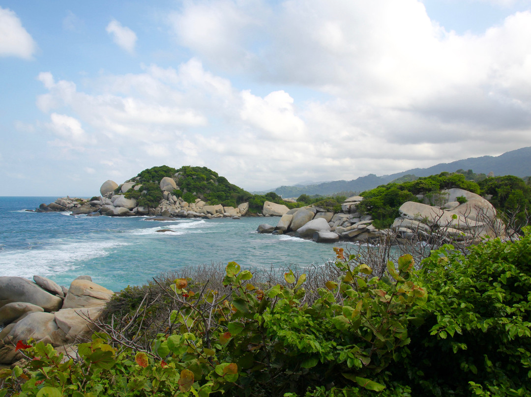 Samoa Boat Trips-圣玛尔塔必去景点