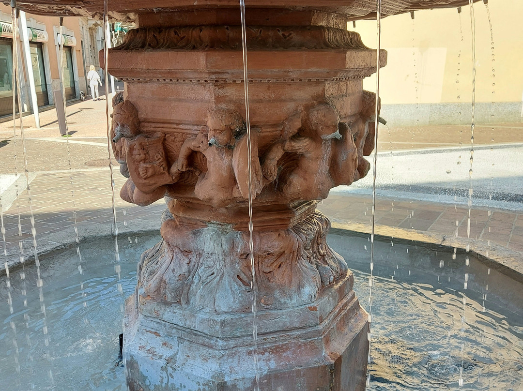 Fontana del Magnabagaj景点图片