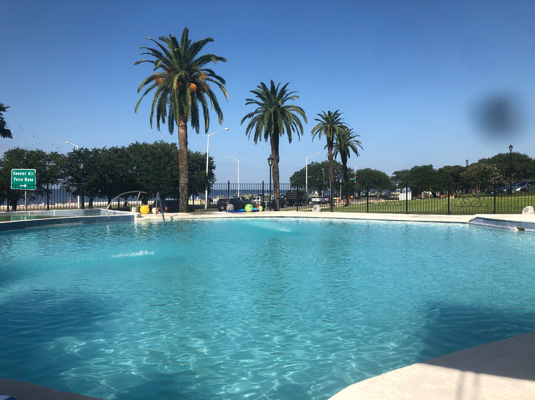 White House Hotel主图