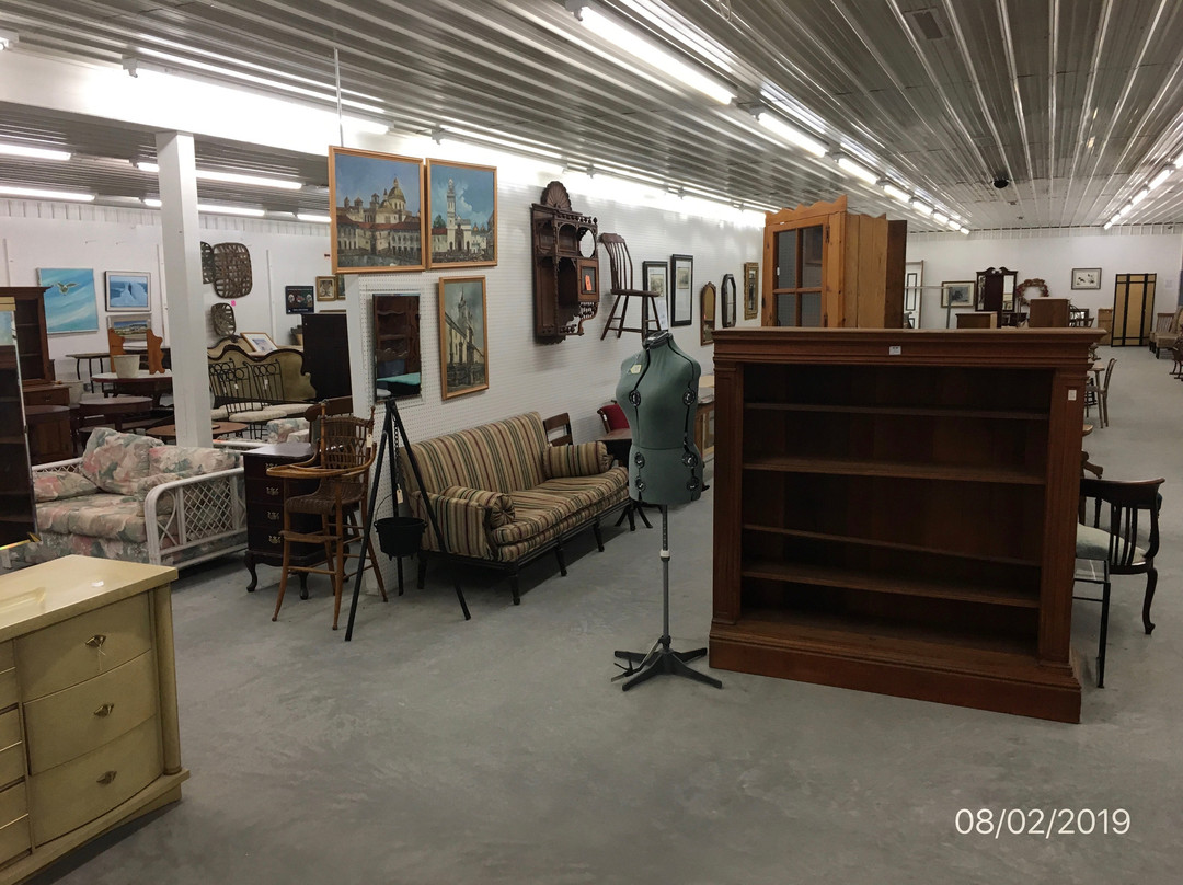 Blue Crow Antique Mall-Keller必去景点