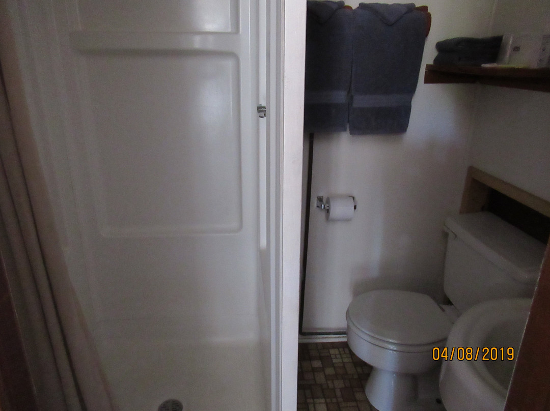 Whistling Swan Motel主图