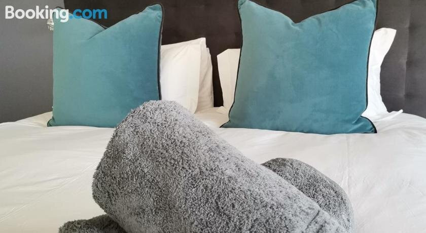 哈利史密斯酒店住宿-The Raz