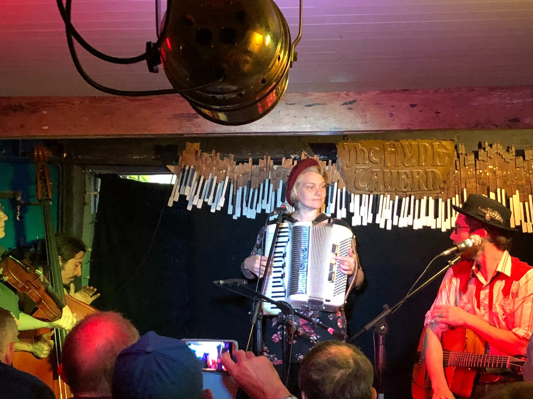 The Hyde Tavern景点图片