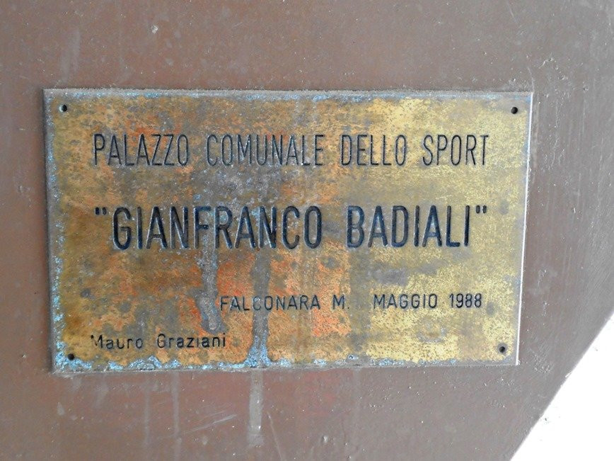 Palasport Gianfranco Badiali-Falconara Marittima必去景点