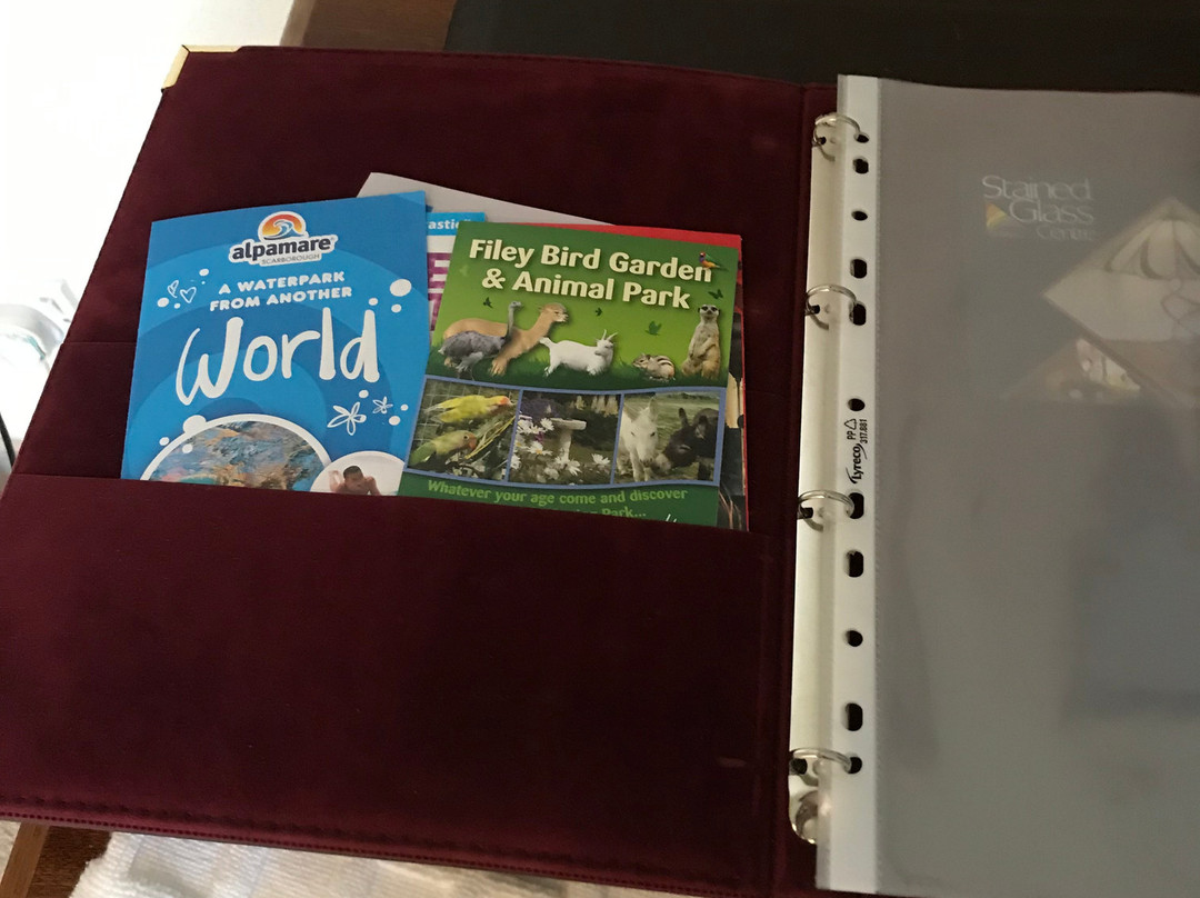 Ivanhoe Hotel Scarborough主图