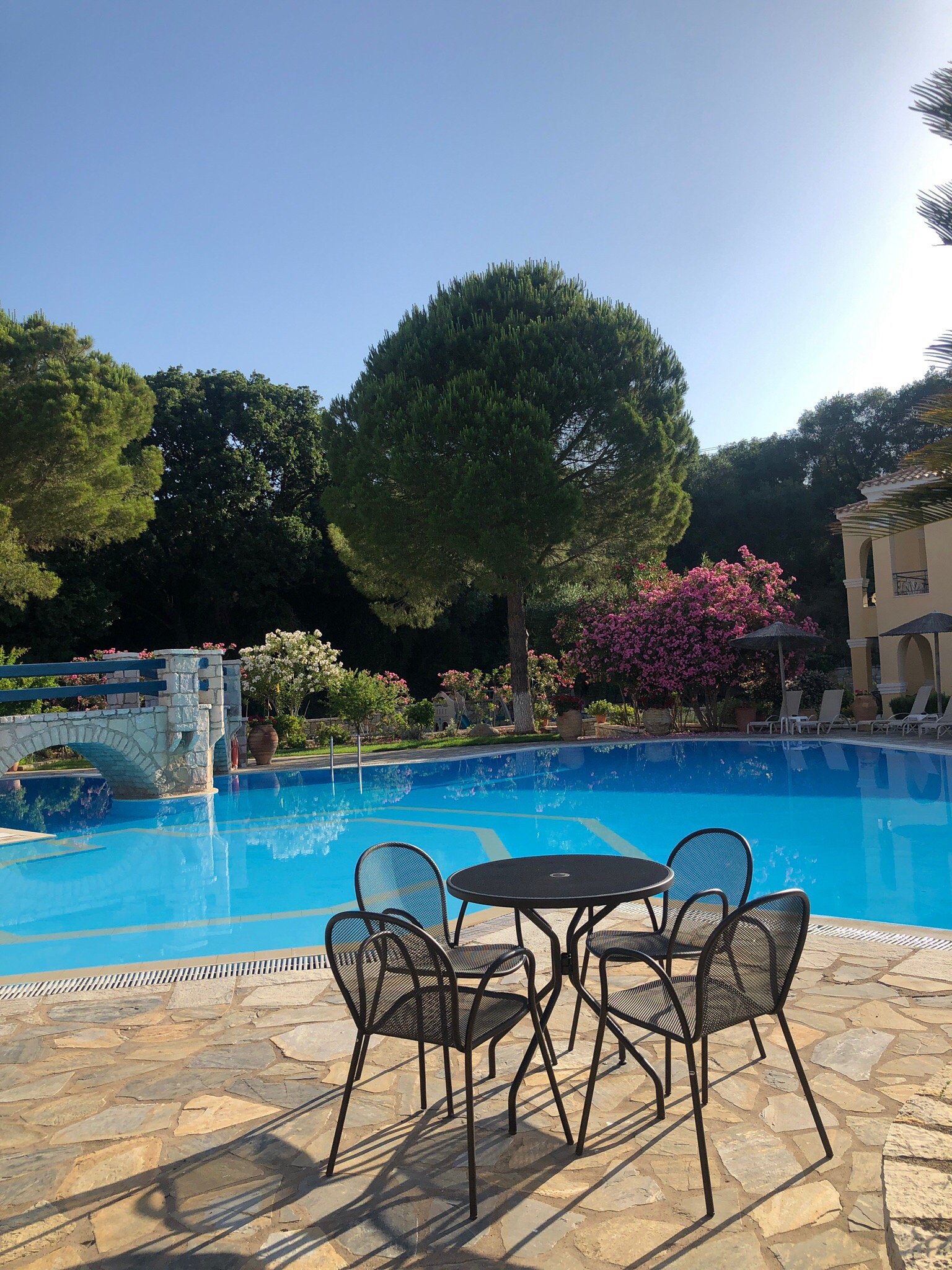 Karavostasi Beach Hotel-官方