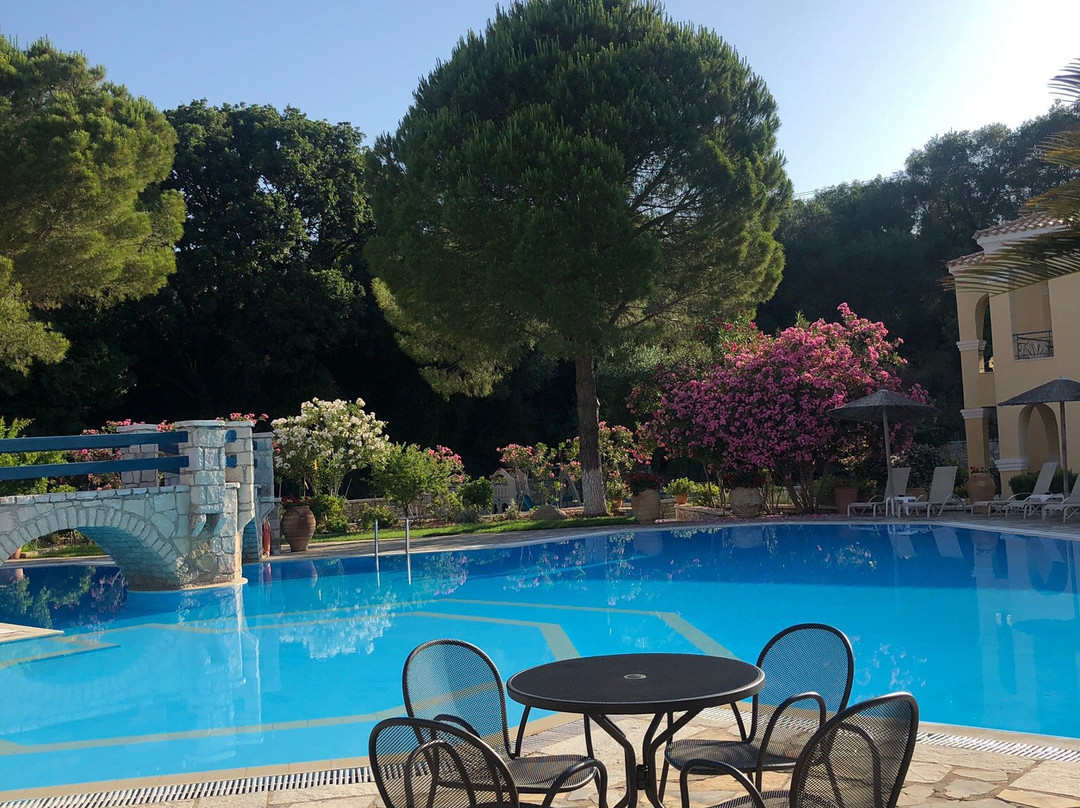 Karavostasi Beach Hotel主图