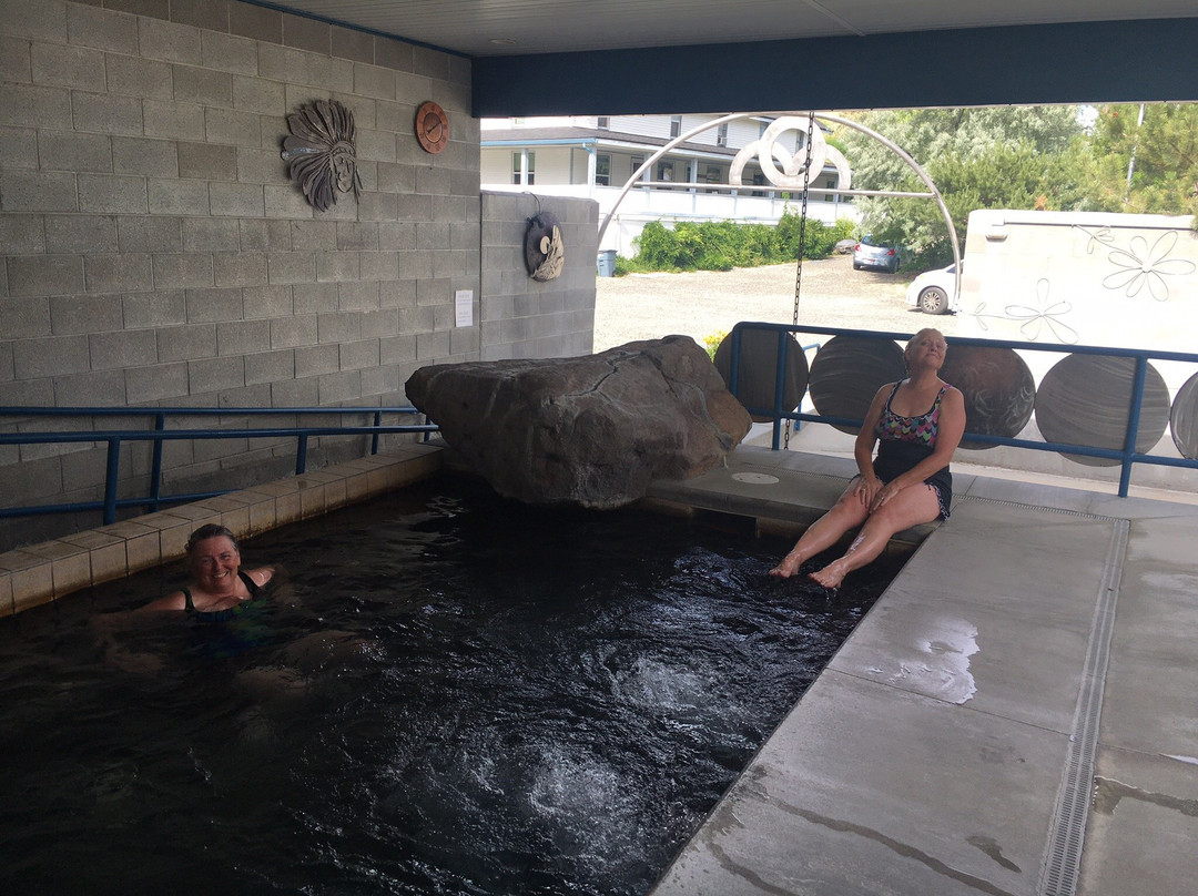 Roystone Hot Springs-Sweet必去景点