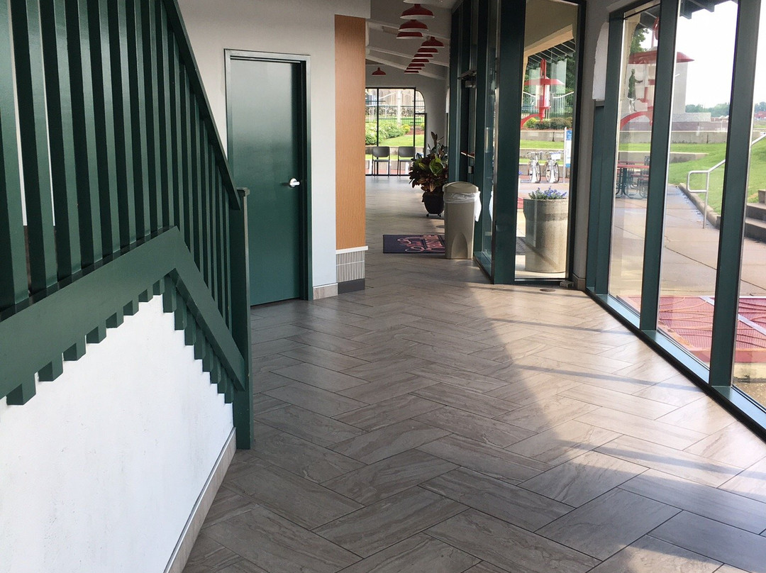 Visit Evansville-埃文斯维尔必去景点