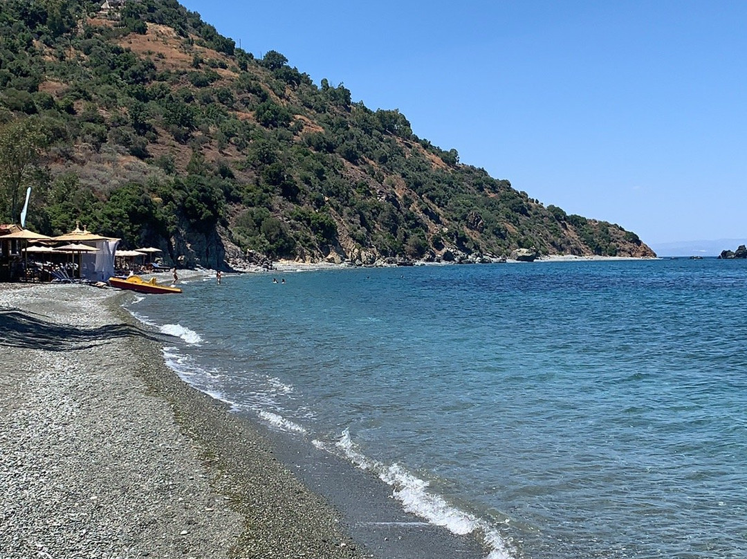 Beach Bar Kalo Livadi-Livadi必去景点