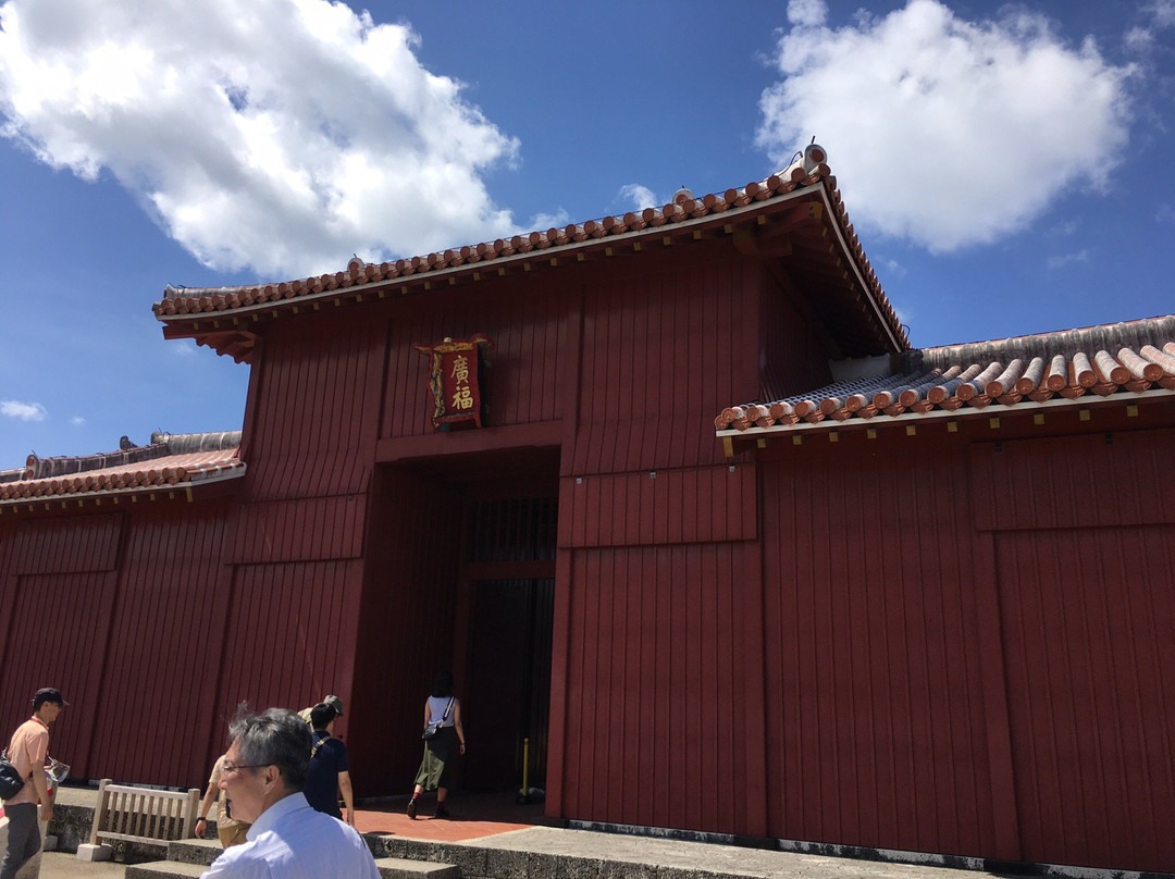 Kofukumon Gate-那霸市必去景点