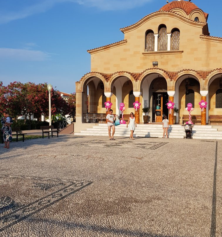 Saint Nectarios Church景点图片