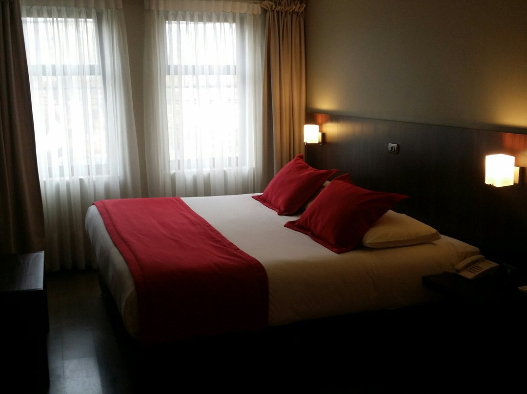 Hotel Manso de Velasco主图