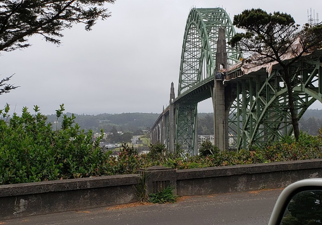 McCullough Memorial Bridge-库斯贝必去景点