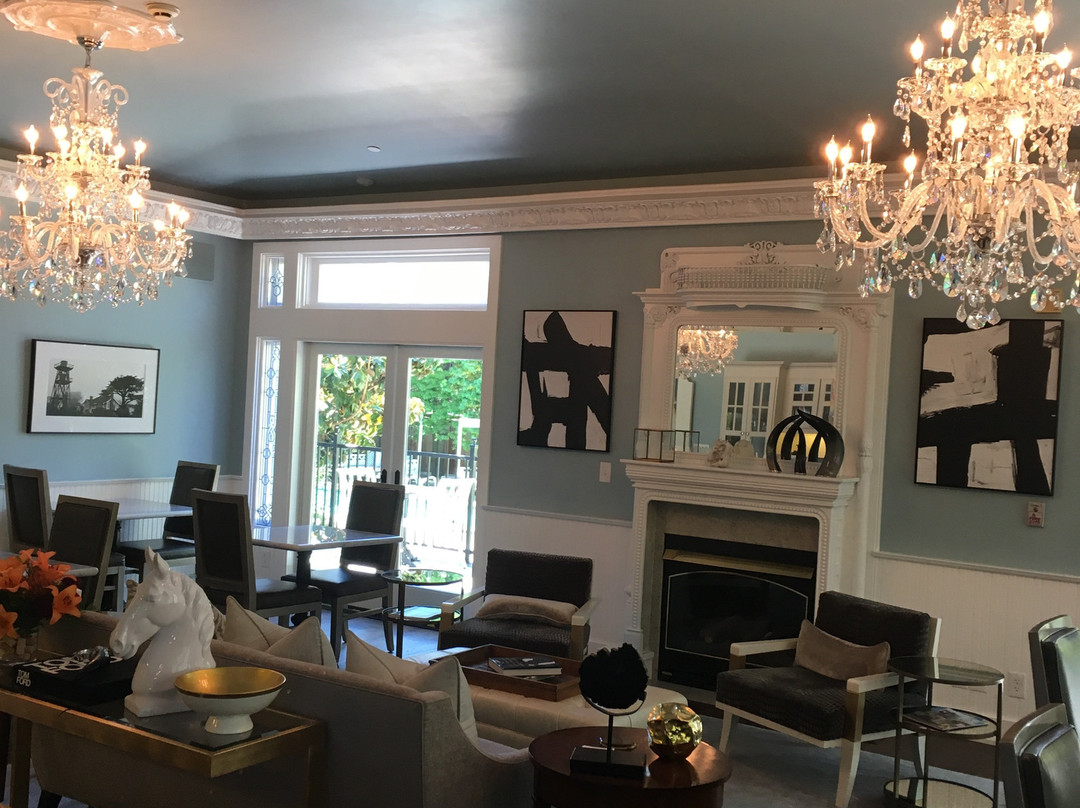 White House Napa主图