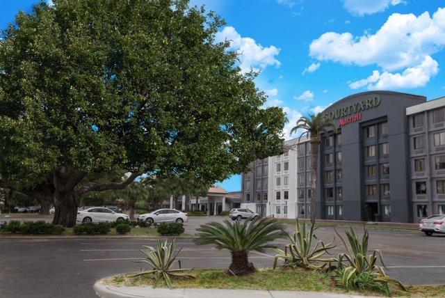 Courtyard by Marriott Gulfport Beachfront-浴室