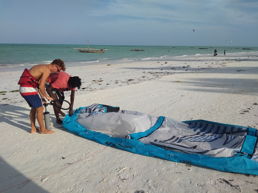 Flamingo Kite School-江比阿尼必去景点