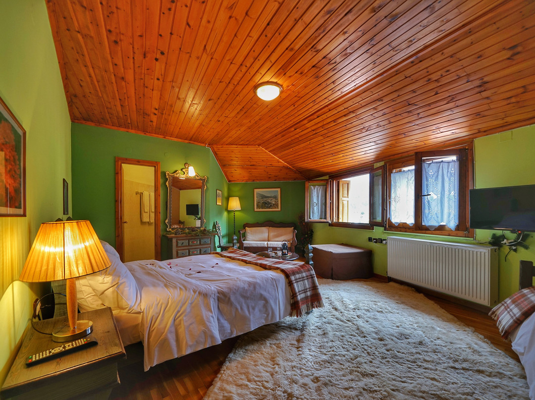 To Balconi Tis Agorianis主图