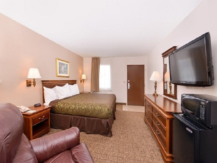 Briarwood Inn of Geneva Inc主图