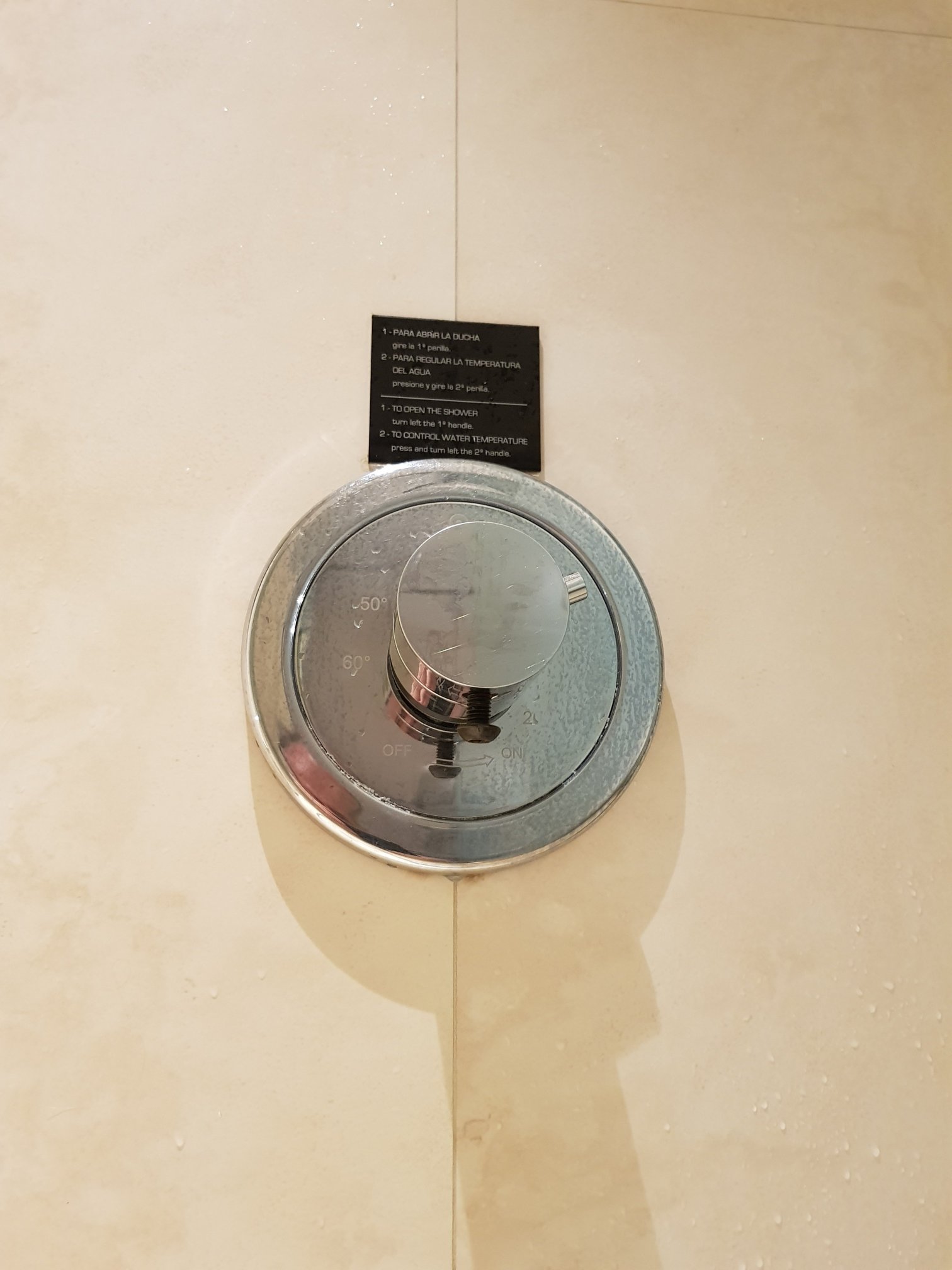 罗萨里奥市中心铂尔曼赌场酒店-浴室