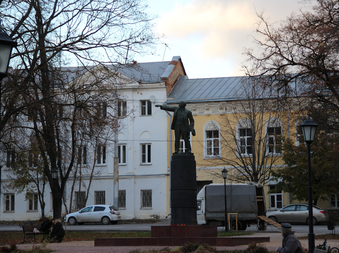 Lenin Statue-卡卢加必去景点