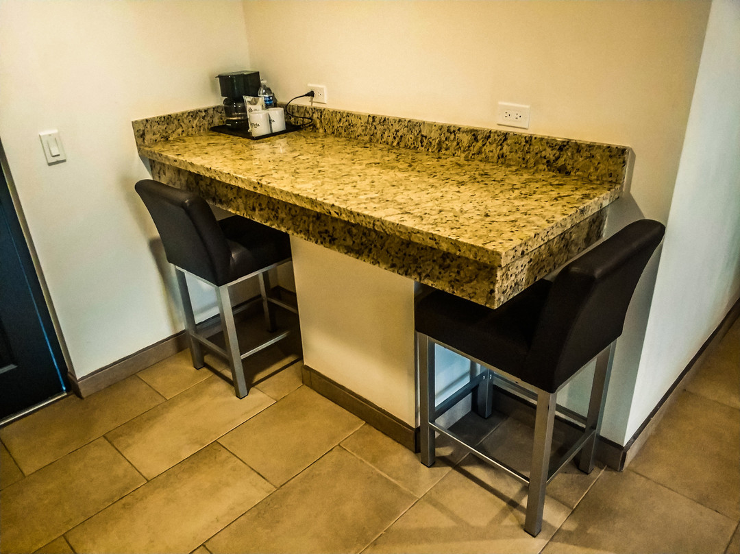 Hotel La Pinta主图