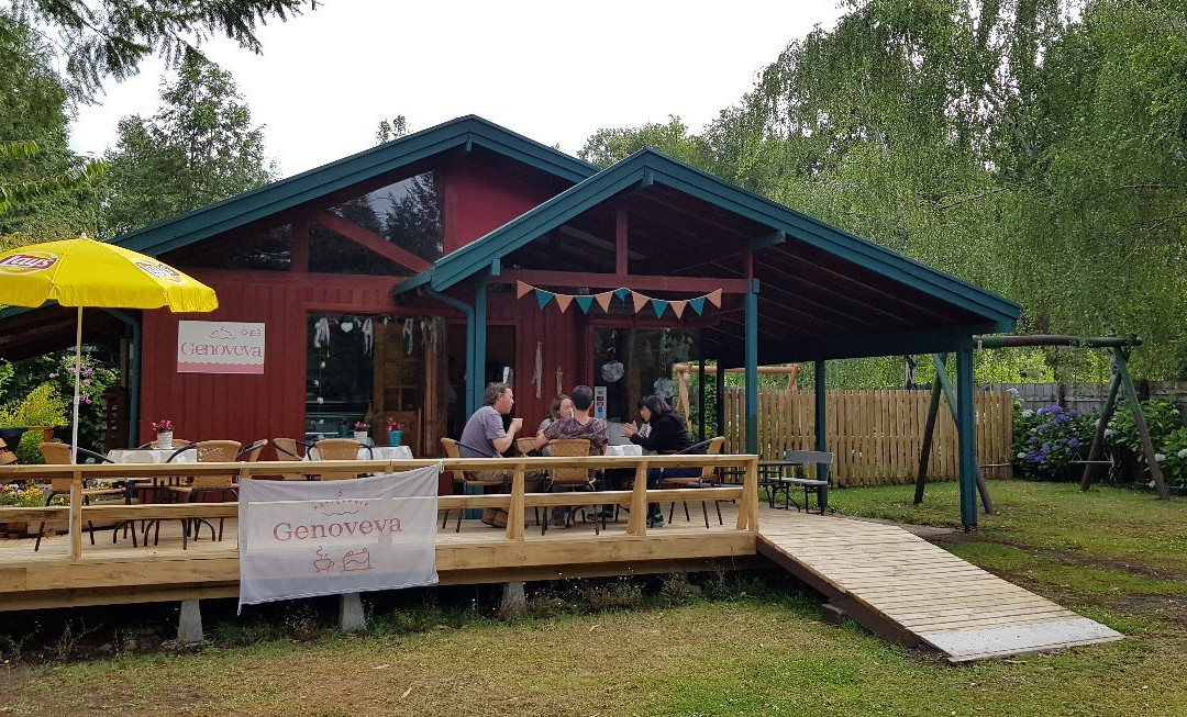 Molco餐馆和美食-Genoveva Pasteleria