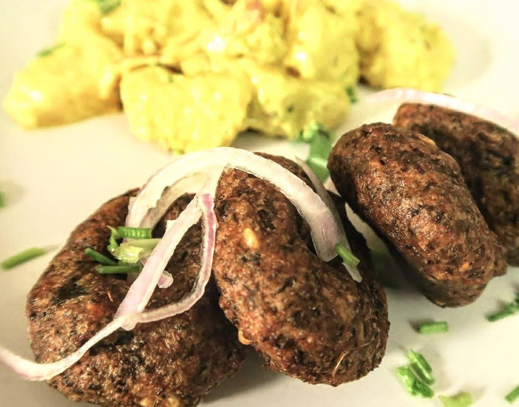 帕坦(拉利特浦)餐馆和美食-Raithaane