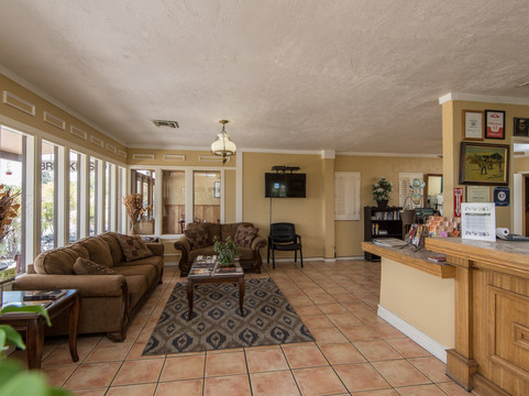 Landmark Lookout Lodge主图