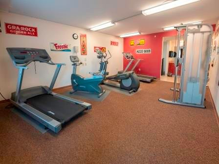 Cedar Valley Inn主图