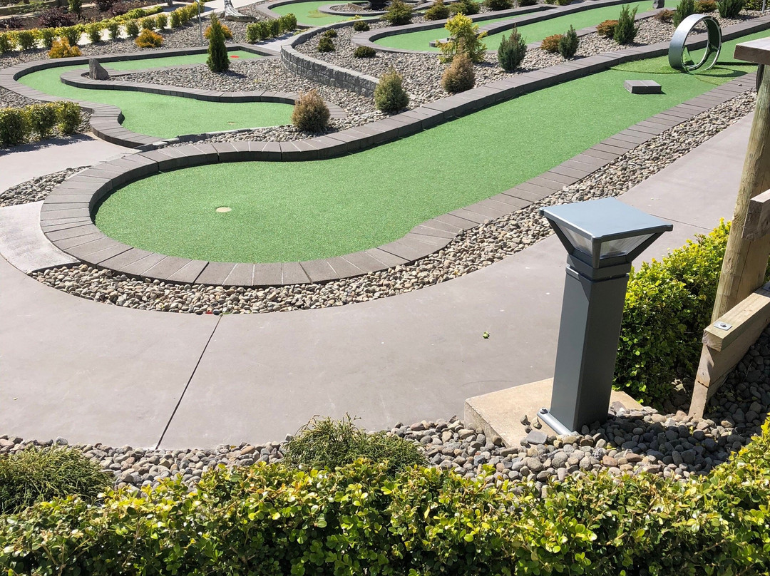 Hillsborough Mount Panorama Mini Putt景点图片