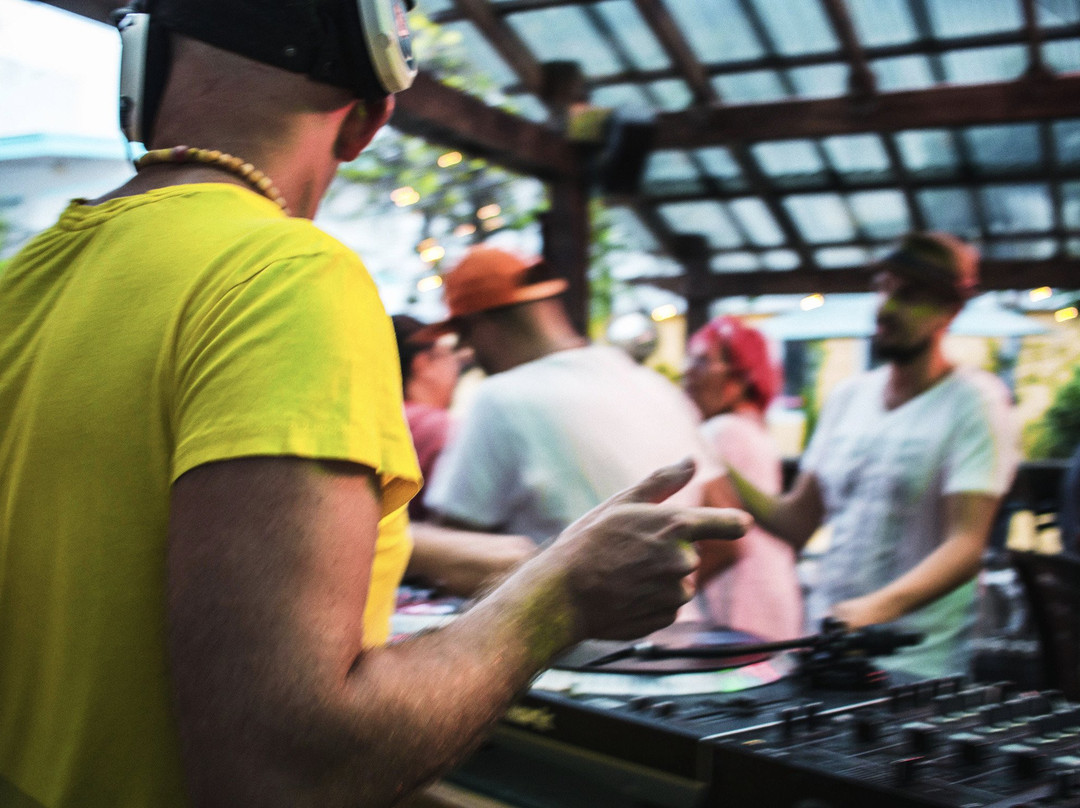 New Yorker Patio Bar-迈阿密必去景点