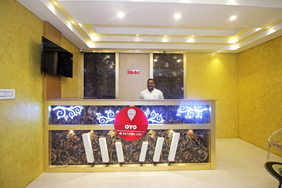 OYO 9563 Hotel RR Residency主图