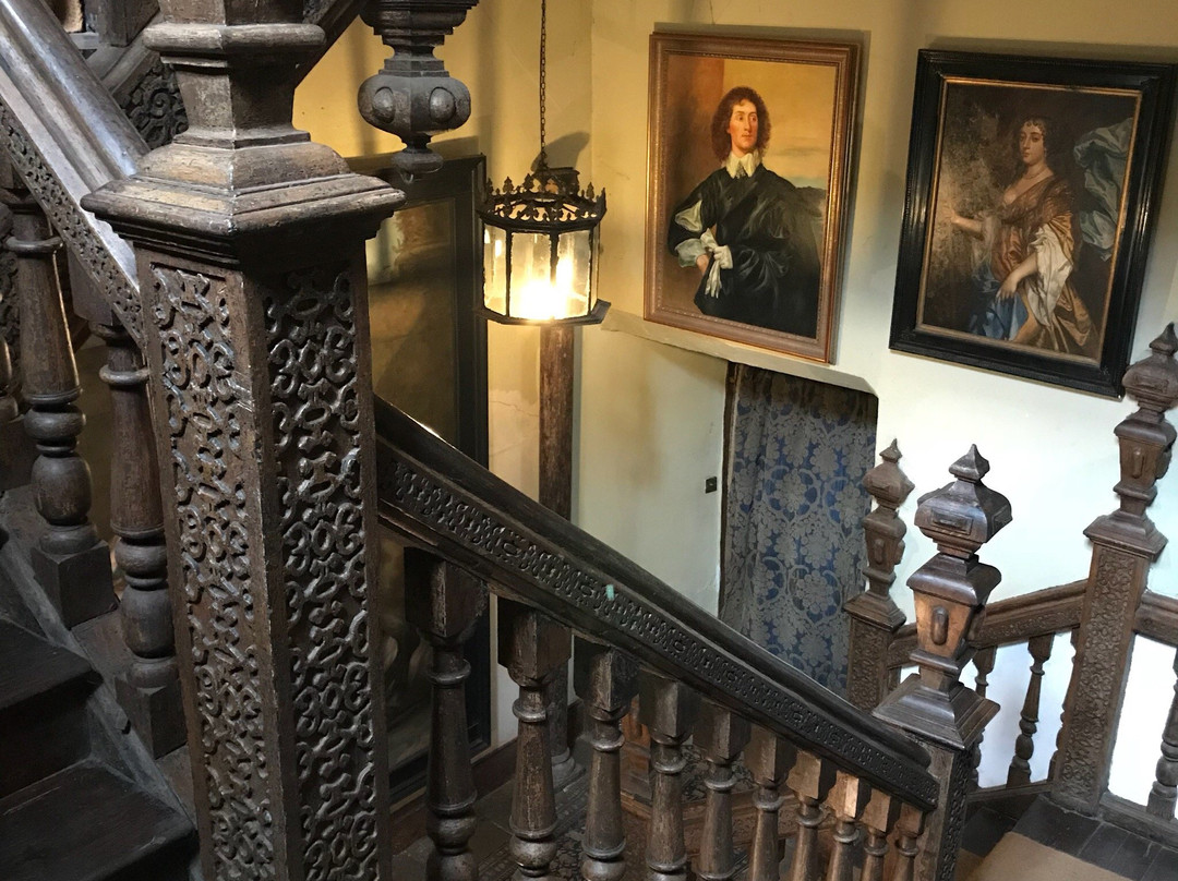 Plas Teg Jacobean Mansion景点图片