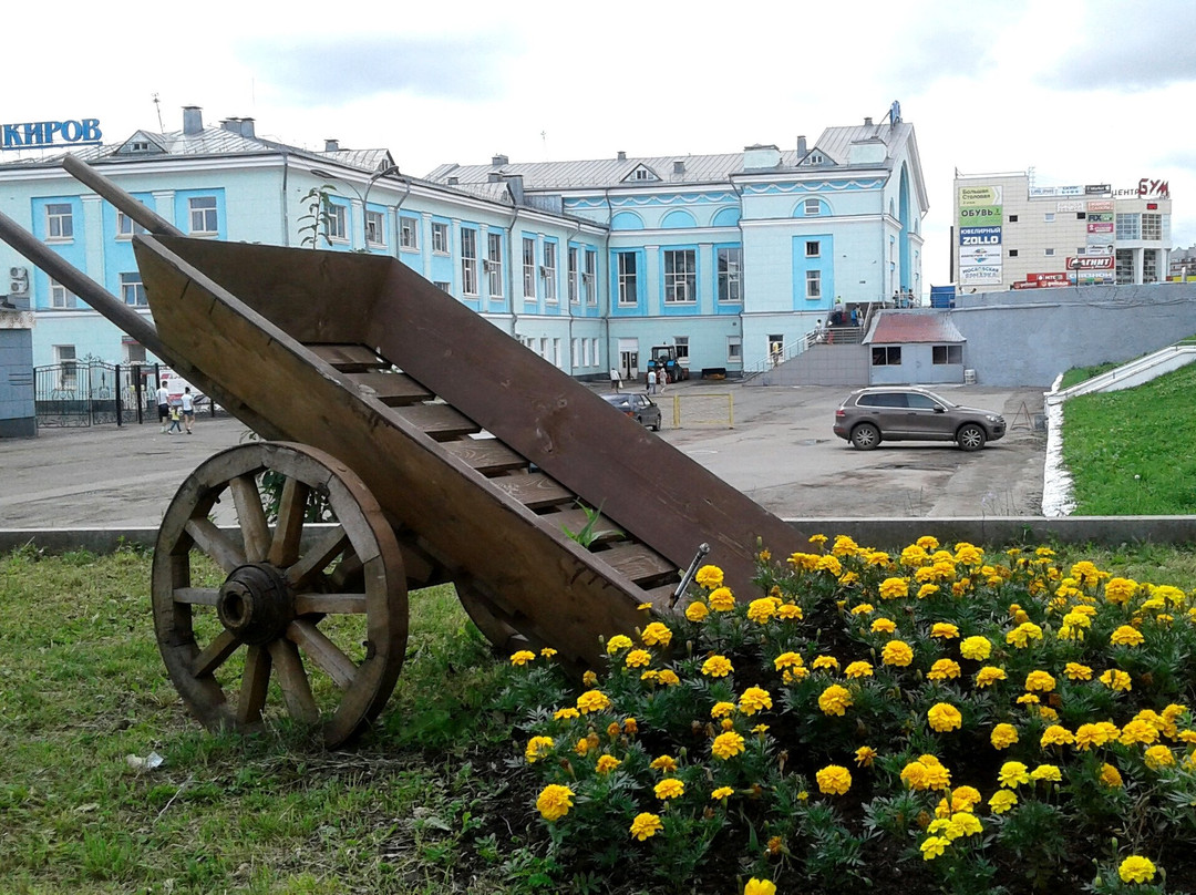 Kirov Railway Station景点图片