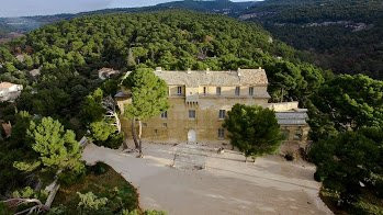 Château de Saumane景点图片