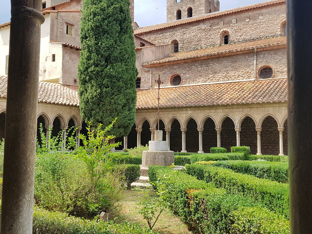 Abbaye Sainte Marie d'Arles sur Tech景点图片