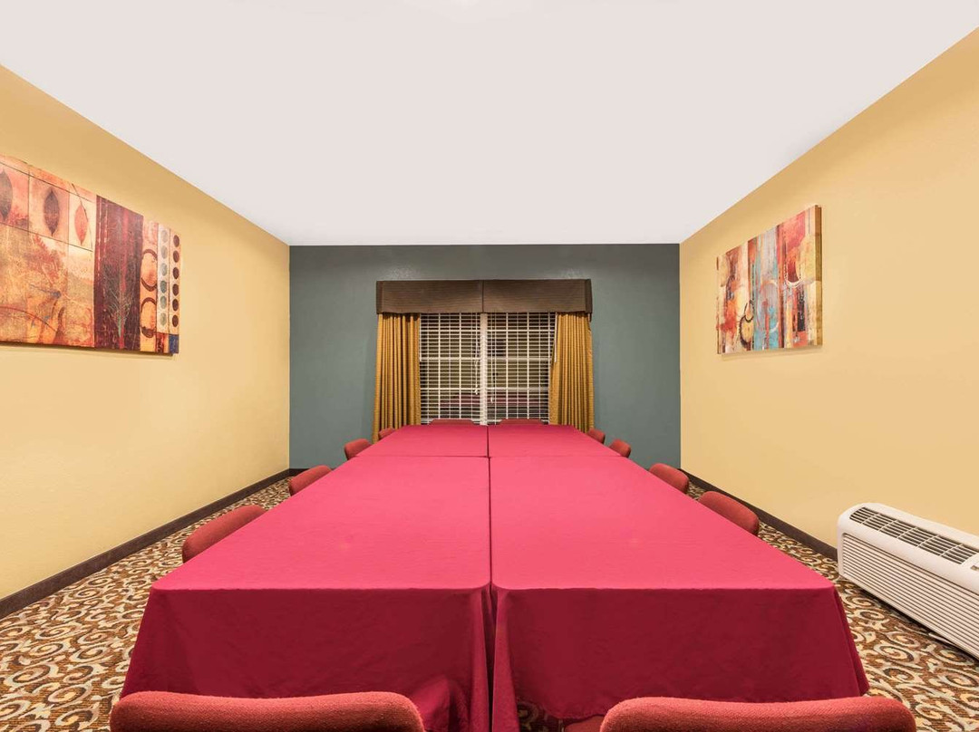 Days Inn by Wyndham Rockdale Texas主图