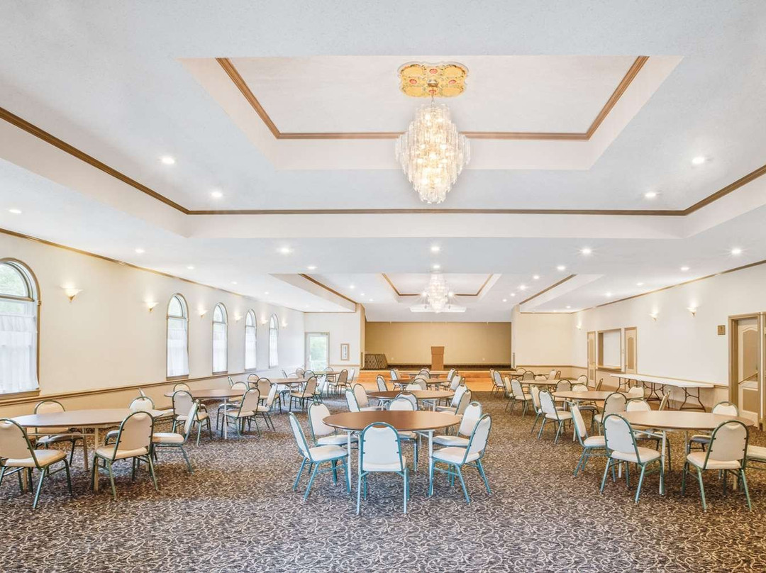 Super 8 by Wyndham Brooklyn主图