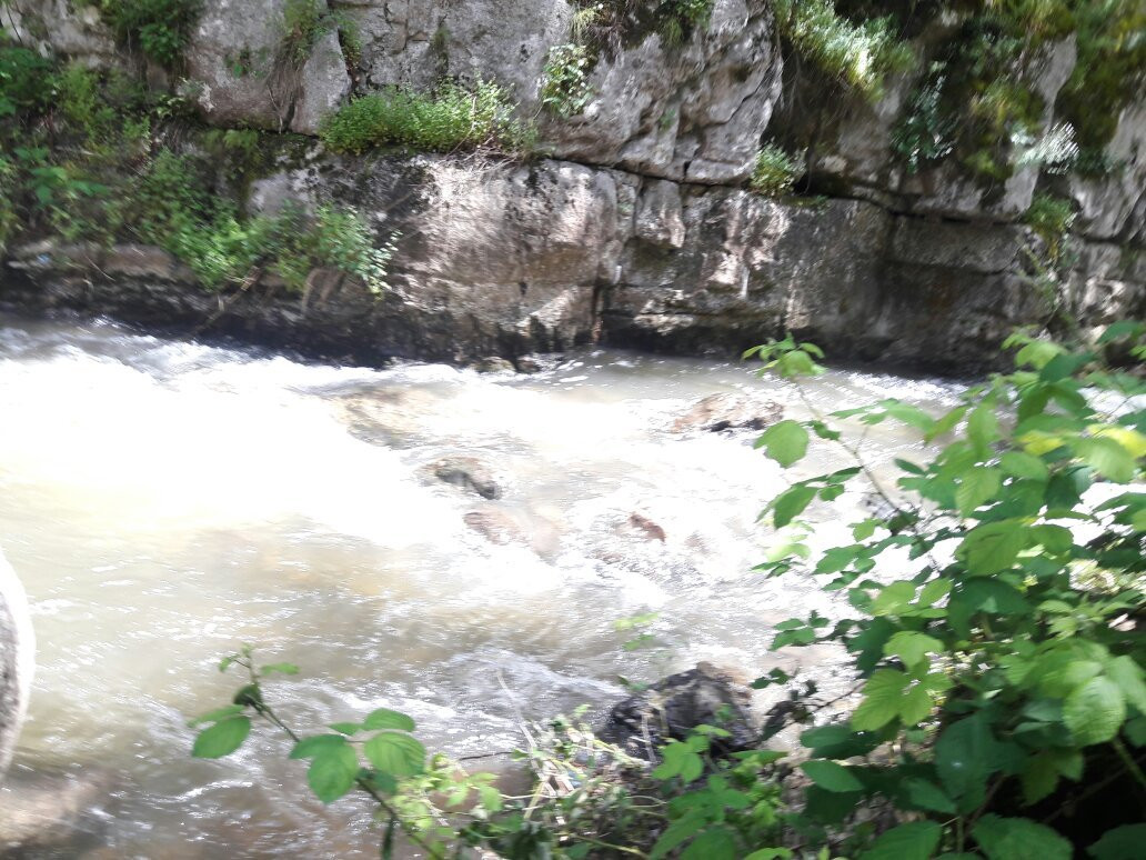 Waterfall Zontiki景点图片