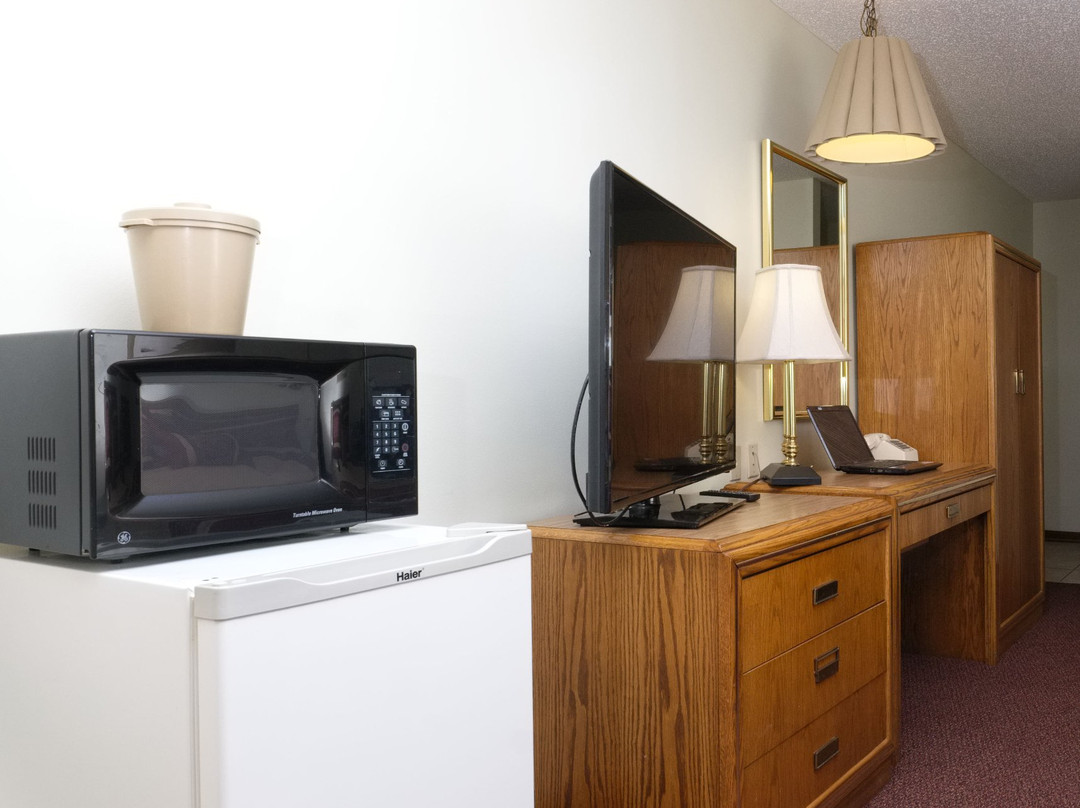 Four Seasons Motel主图