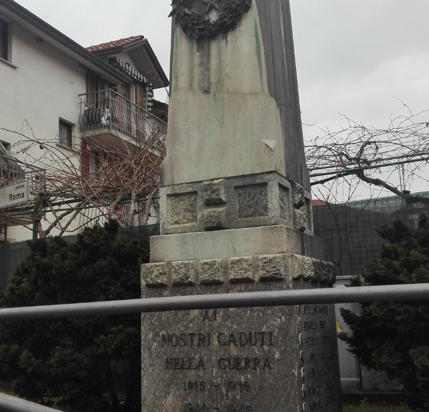 Monumento ai Caduti di Lozza景点图片