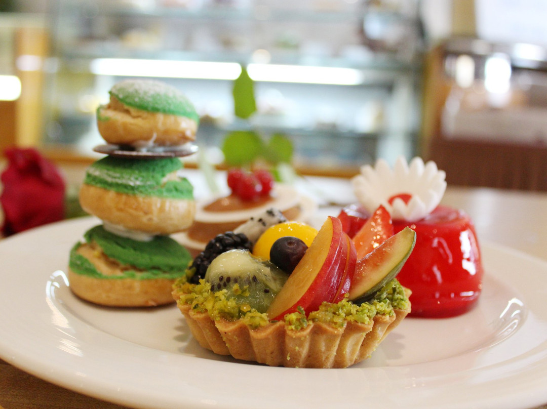 亚尔四季酒店主图