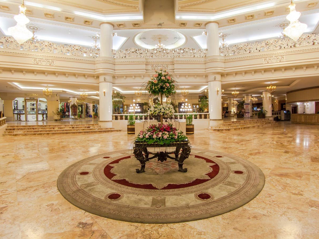 Golden Palace International Hotel主图